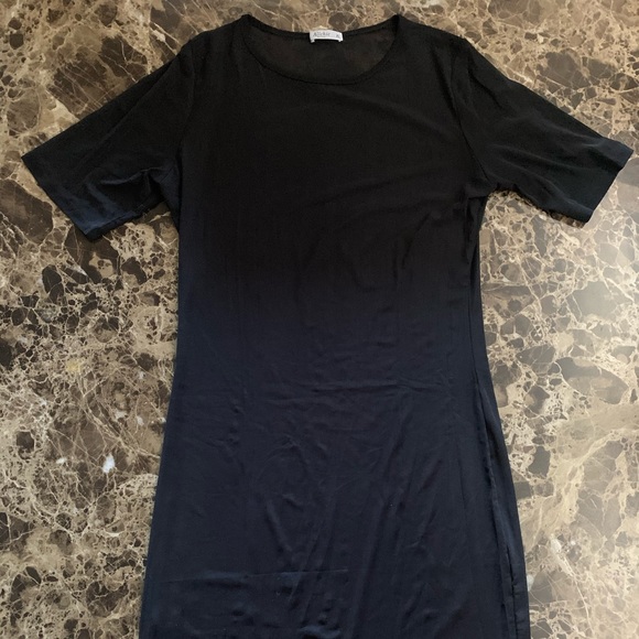 Cover up - Picture 4 of 4